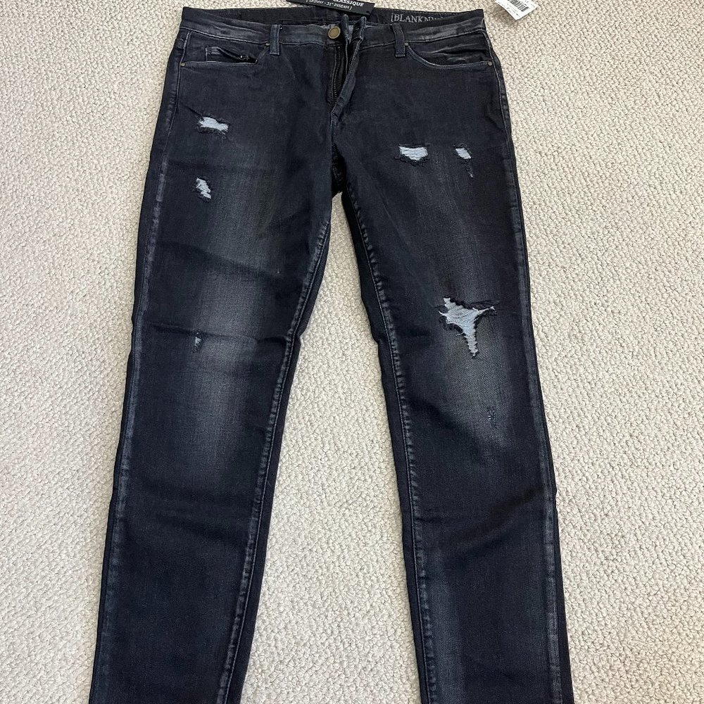 BlankNYC NWT Size 31 Skinny Classique Distressed Grey Jeans